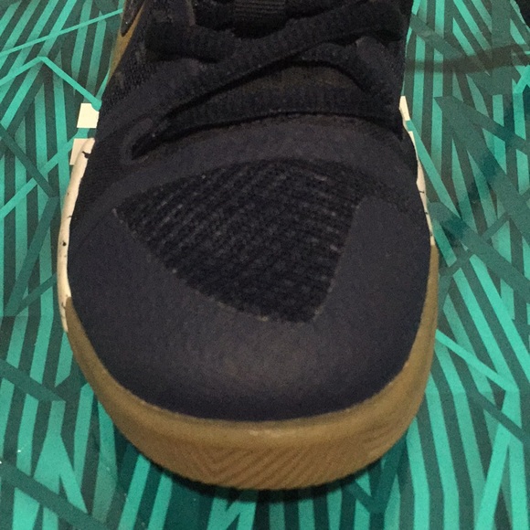 Nike Girl Sneaker Size12 - Picture 3 of 10